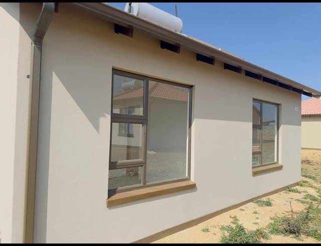 2 BEDROOM HOUSE FOR SALE IN WINDMILL PARK